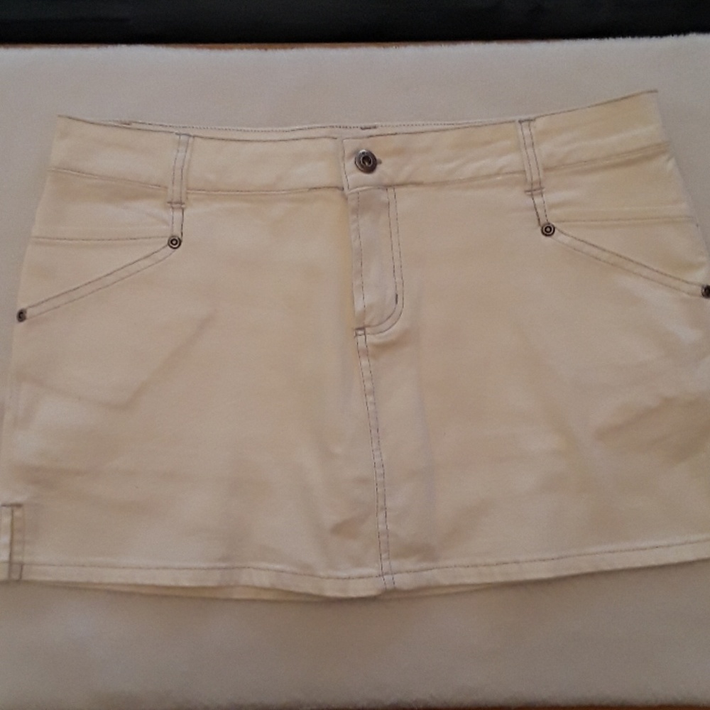Hotkiss Skort